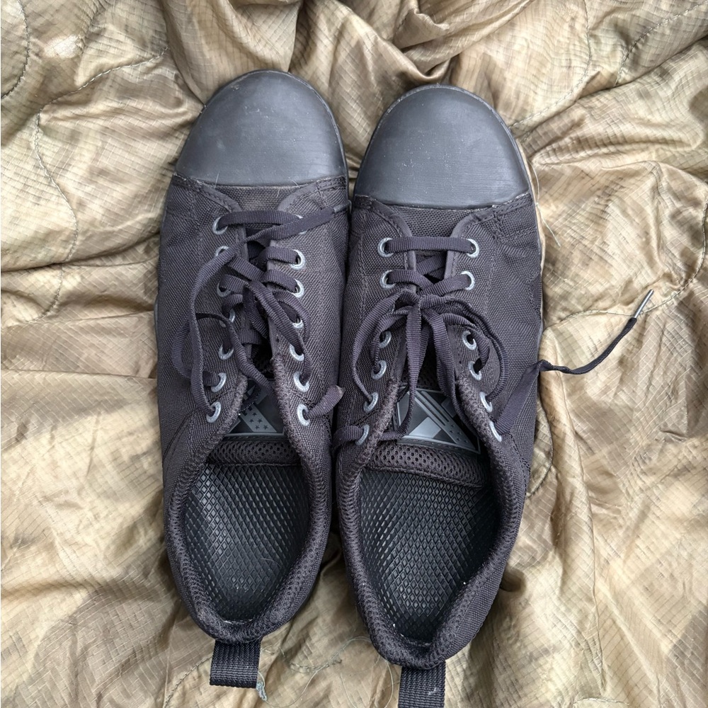 Altama maritime low tops